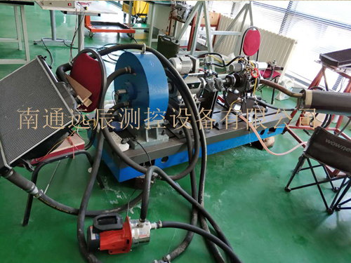 發(fā)動(dòng)機(jī)測(cè)試臺(tái)